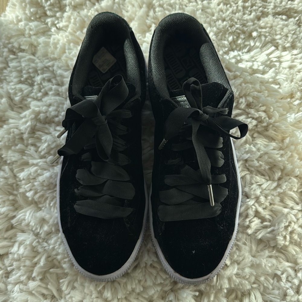 PUMAS Black Velvet  with Satin Ribbon Laces